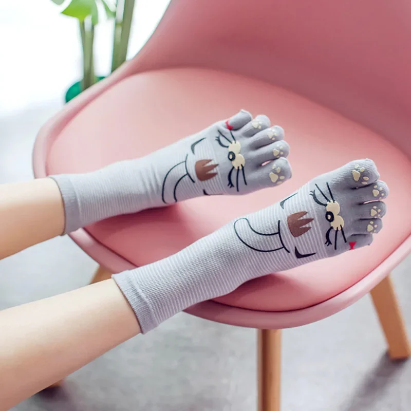 4 Pairs Lovely Lady Five Finger Socks High Quality Cotton Comfortable 5 Toe Socks with Separate Toes Kawaii Novelty Cat Socks