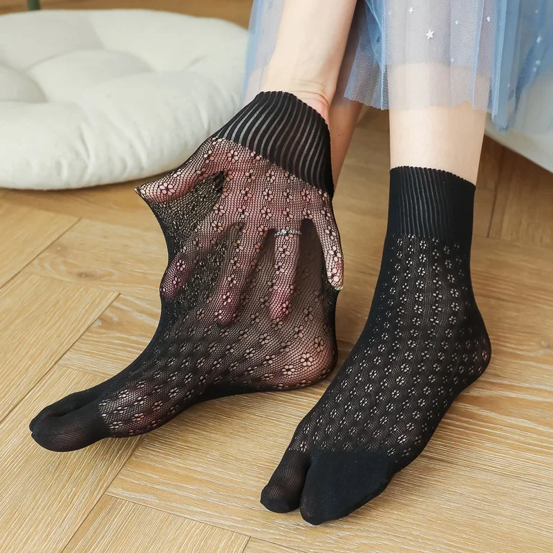 5 Pairs Mesh Cut Out Two Finger Socks Women's Middle Tube Split Toe Elastic Mesh Socks