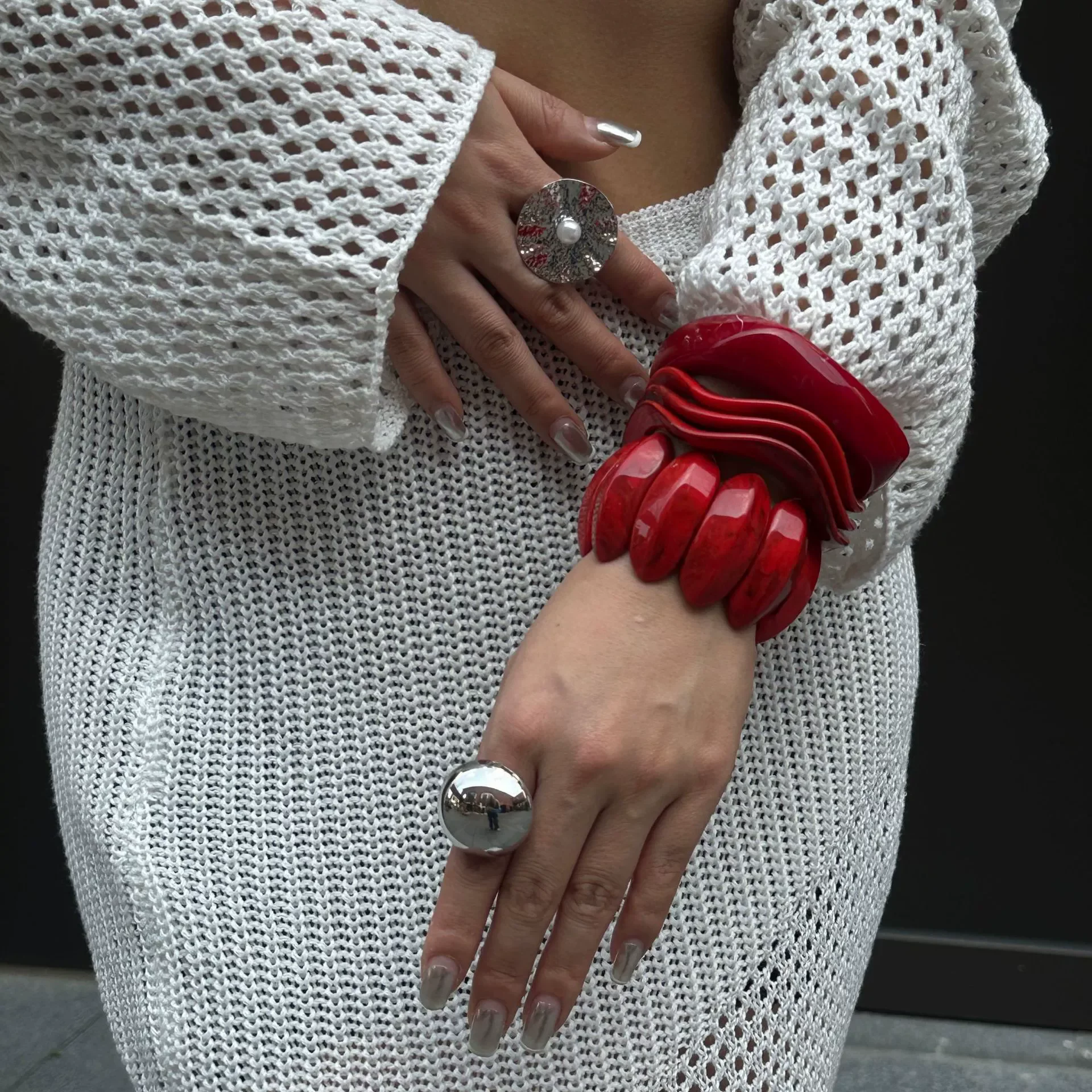 HUANZHI Vintage Dyeing Red Irregular Geometric Exaggerated Resin Bracelet European American Minimalist Charms Jewelry New