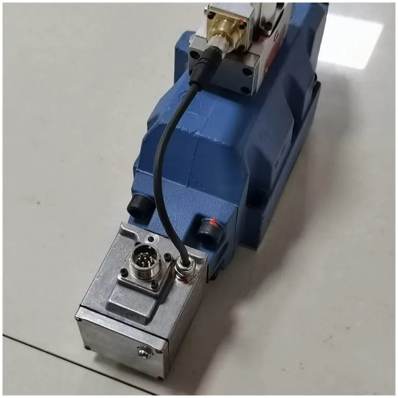 

Hot Sale D664 Series Hydraulic Valve D664K4779 D664E004 D664Z4378N D664Z961B D664Z1732L Servo Valve