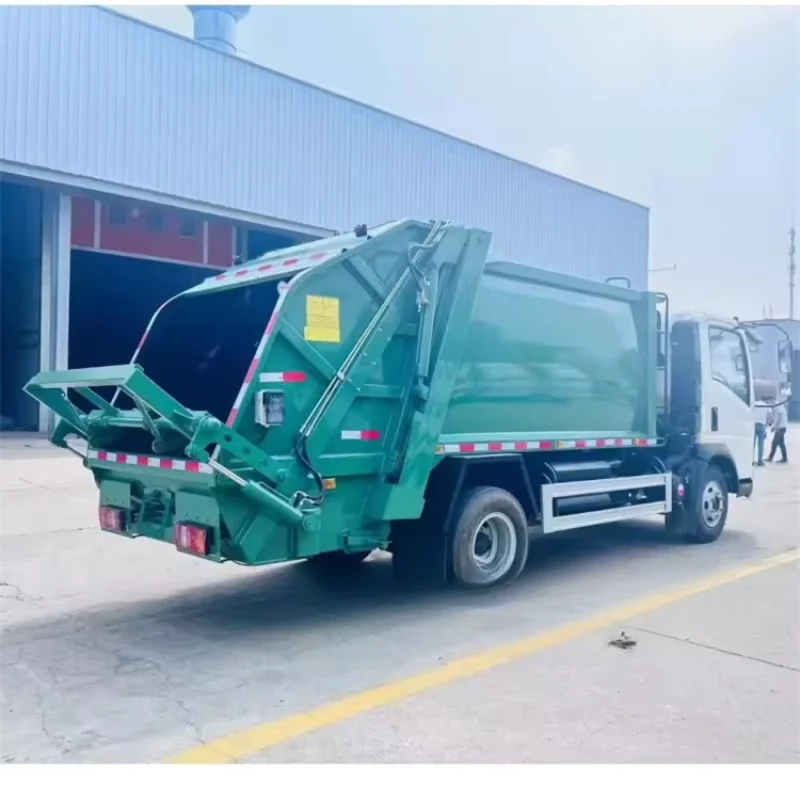 High Quality HOWO 4*2  Garbage Truck for Collecting and Compactor