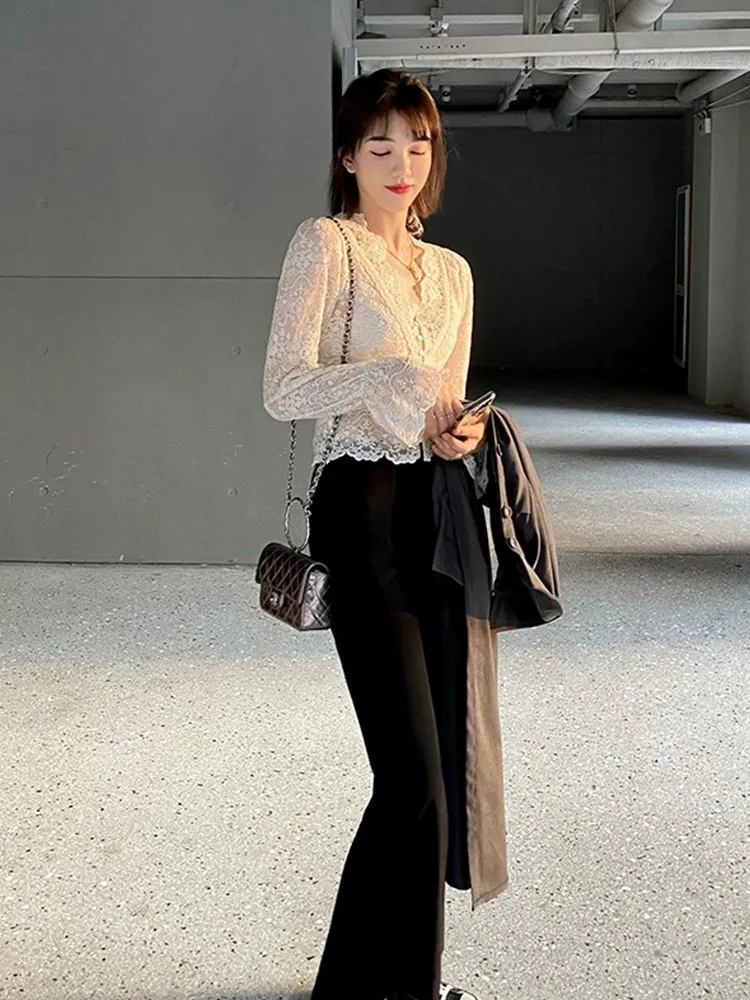 Heavy Embroidery Lace Base irt Women's Fall 2024 New Design Sensation Small Hook Flower Bell Sve Hollow Top Korean Sle...