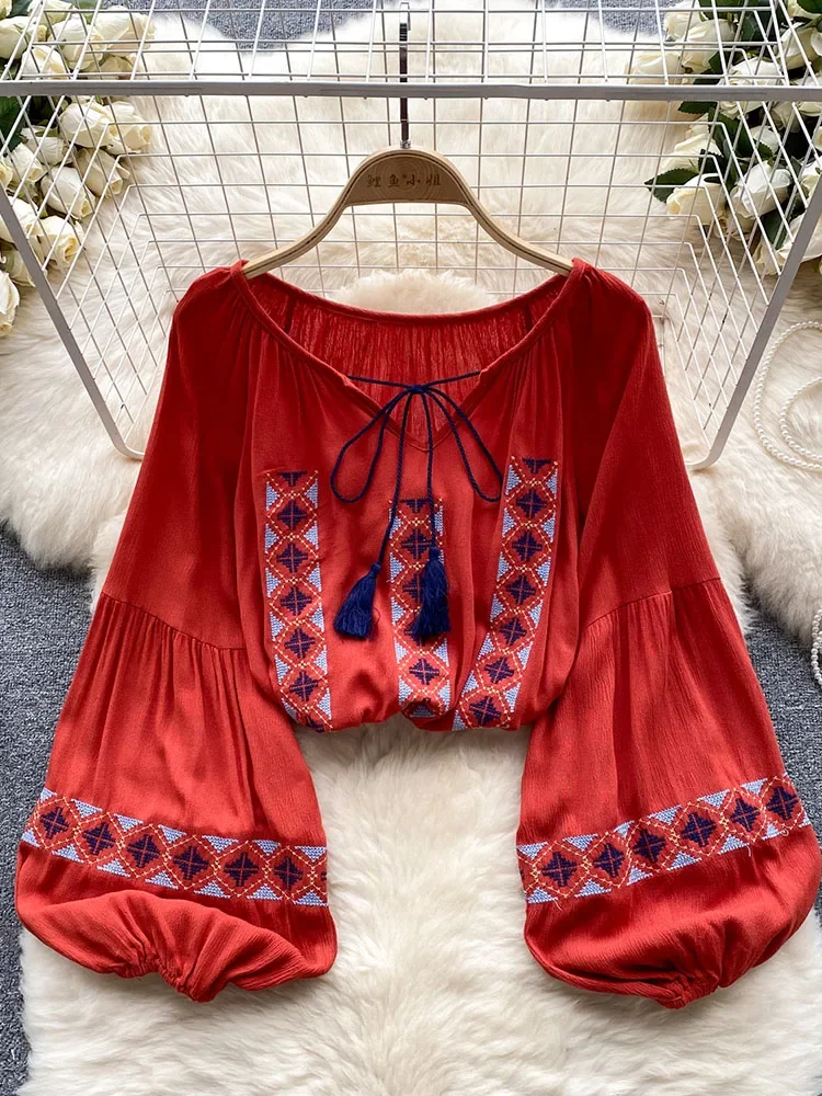 Women Spring Autumn Vintage Ethnic Embroidered Lantern Sleeve Shirt Female Western Style Sweet Baggy Fringe Top D4886