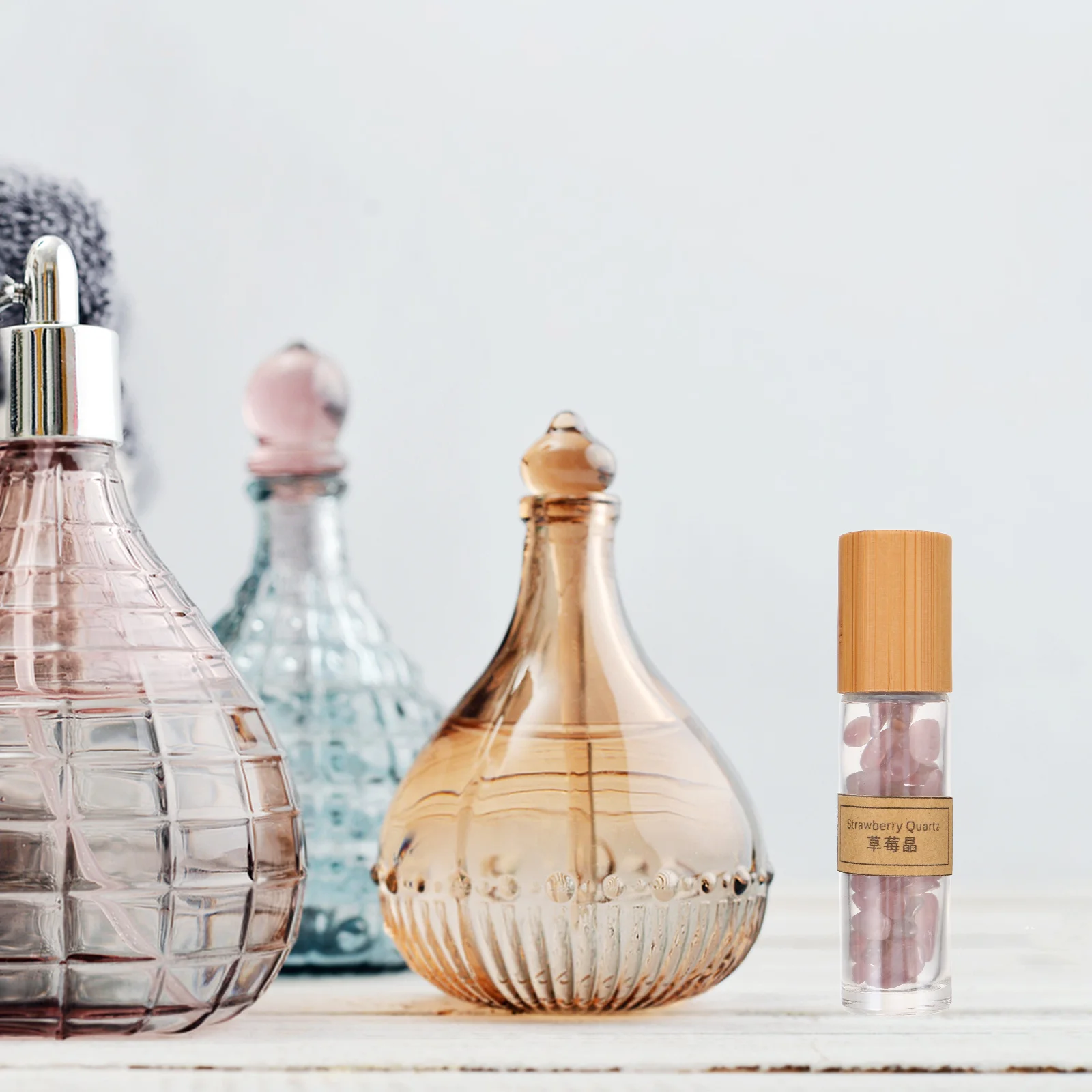 

Crystal Quartz Roller Bottle Bamboo Cap Leakproof Essential Oil Container Travel Portable Aromatherapy Vial Roller Bottle