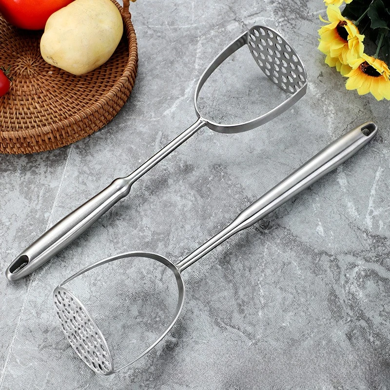 Kartoffelstampfer aus Edelstahl, Kartoffelzerkleinerer für Kartoffelpüree, Kürbis, Karotten, Avocado & Obst, Stampferzeug (Silber)