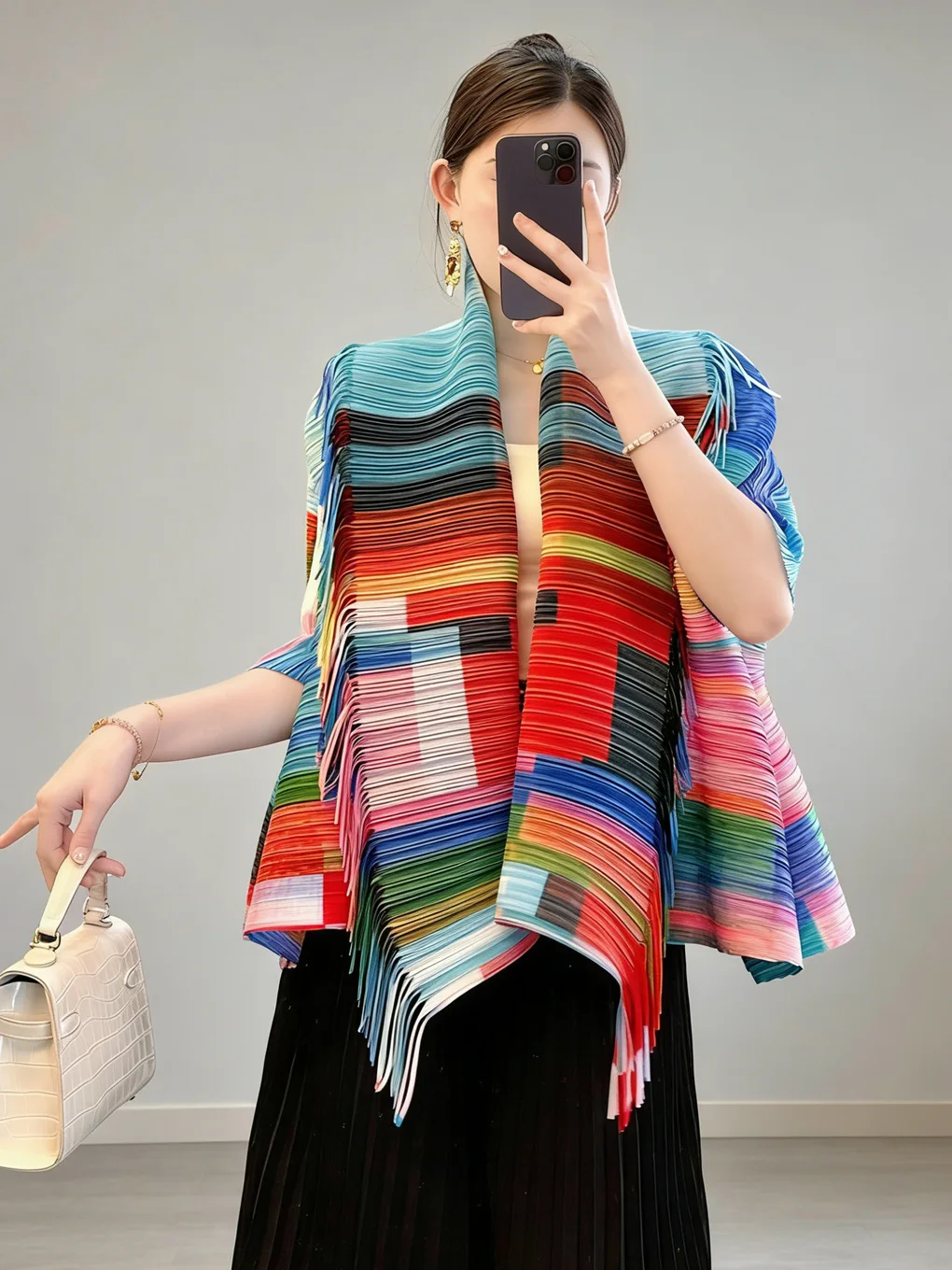 Women's fringed collar cardigan shawl outerwear, bright colors, spring/summer off-shoulder jacket, casual and stylish design.