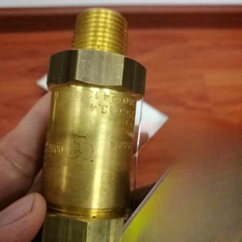 Original imported (applicable to Mueller brand AG15504) model refrigeration industry specific safety unloading valve