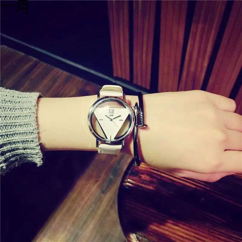 Fashion Simple Triangular Glass Watch Nail Bracelet Set Quartz Watch