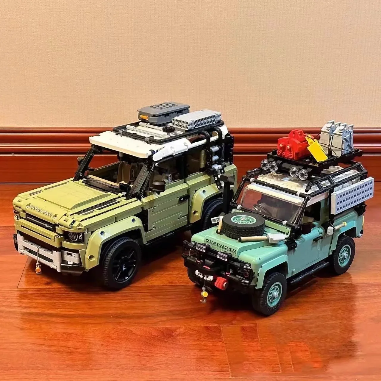 

2336pcs Classic Defender 90 Off-road Vehicle Car SUV ICONS 10317 42110 Model Building Blocks Technical Toys boy kids gift