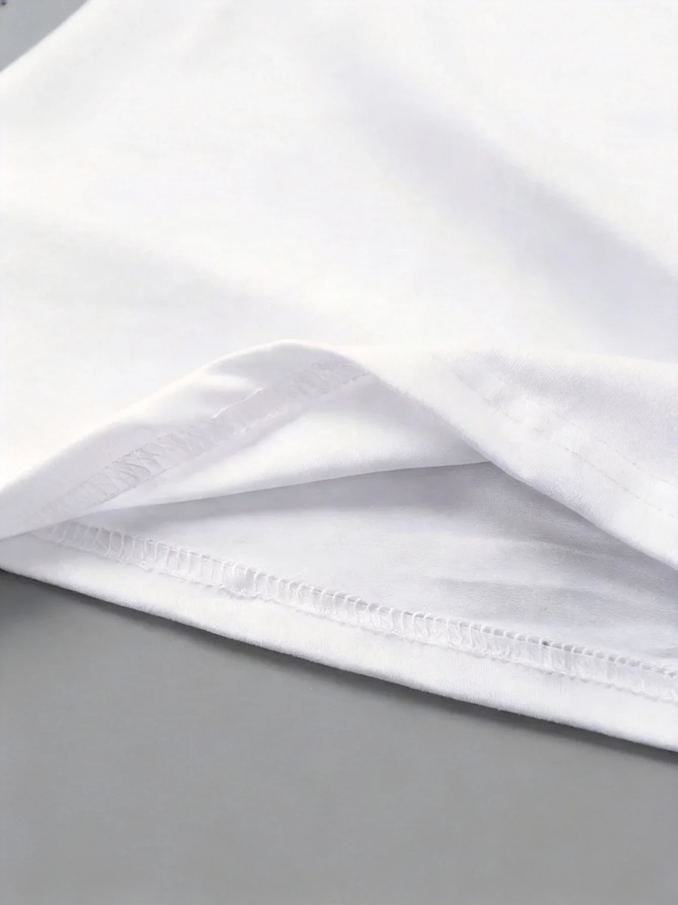 Langärmlige T-Shirts mit Rundhalsausschnitt, lässige Oberteile für alle Jahreszeiten, Damen-T-Shirt mit Leopardenmuster und Bärenmotiv, Damenbekleidung. – Detail 4