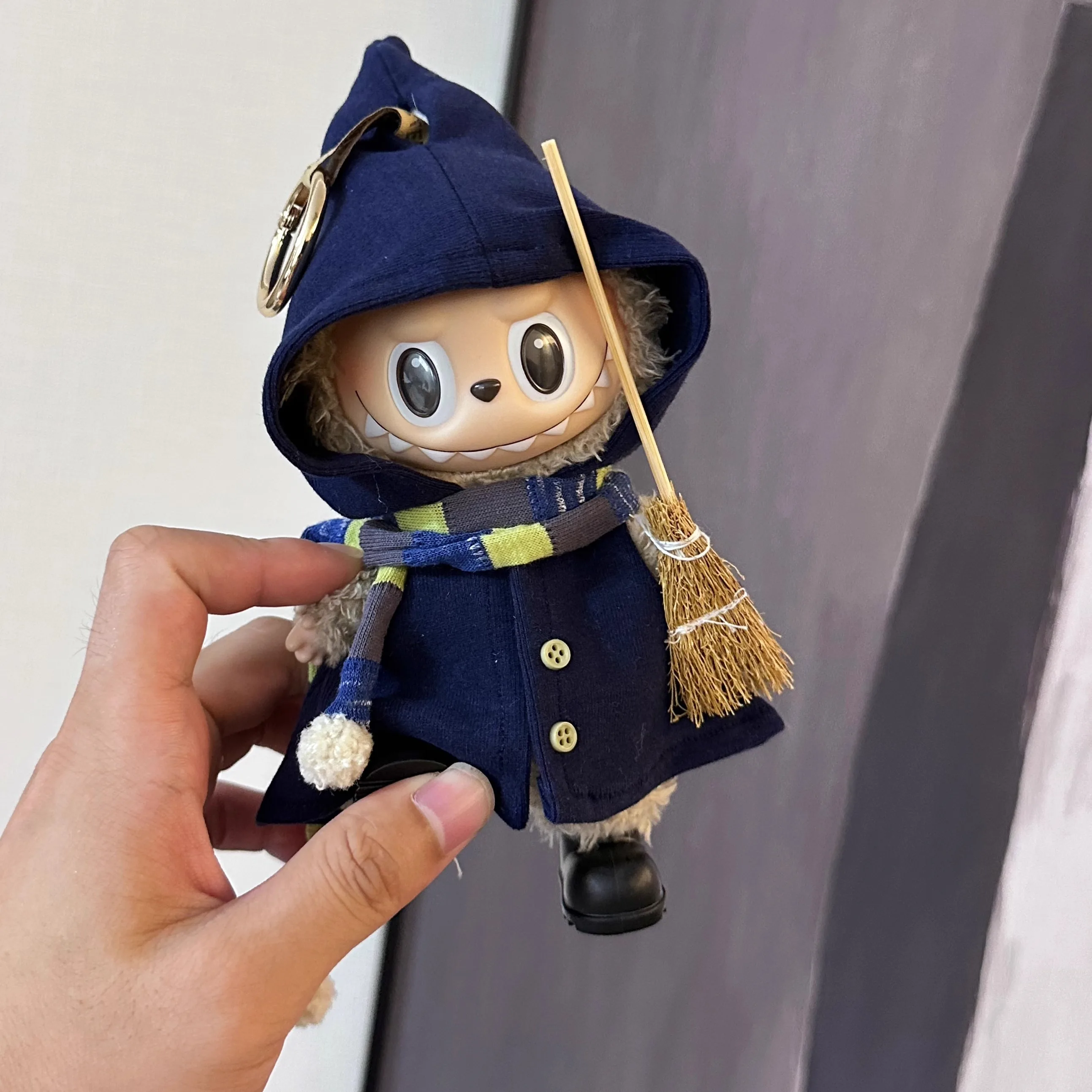 

Одежда для мини-куклы Labubu, модные аксессуары для наряда, плащ эльфа, одинаковый шарф, аксессуары Labubu, модный подарок на день рождения