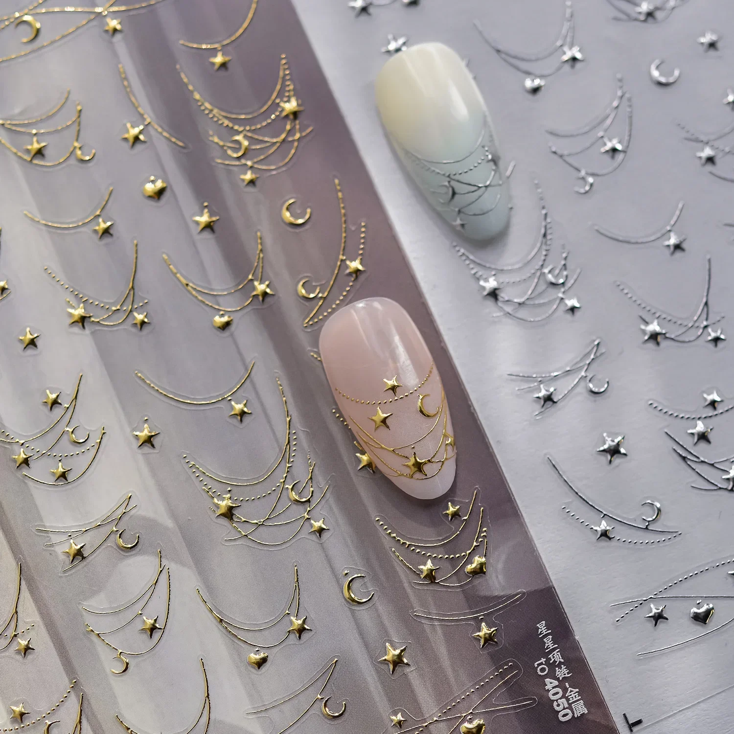 

2 шт., 5D французские звезды, лунные цепочки, наклейки для дизайна ногтей, золотые/серебряные изогнутые линии, слайдер для ногтей Starlight, самоклеящаяся наклейка для маникюра и