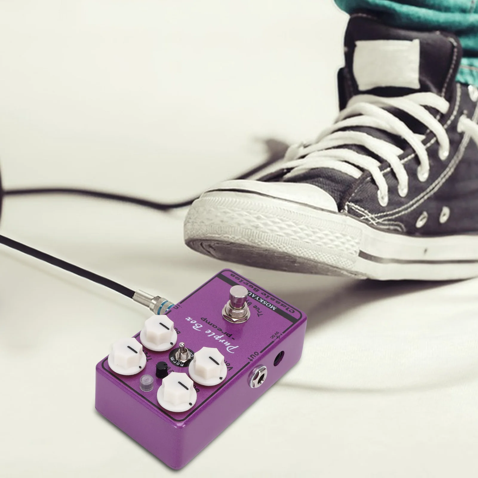 

MOSKYAUDIO Guitar Effects Pedal Purple Box Overdrive Preamp Boost Compressor Wide Dynamic Tone Control True Bypass Metal Pedal
