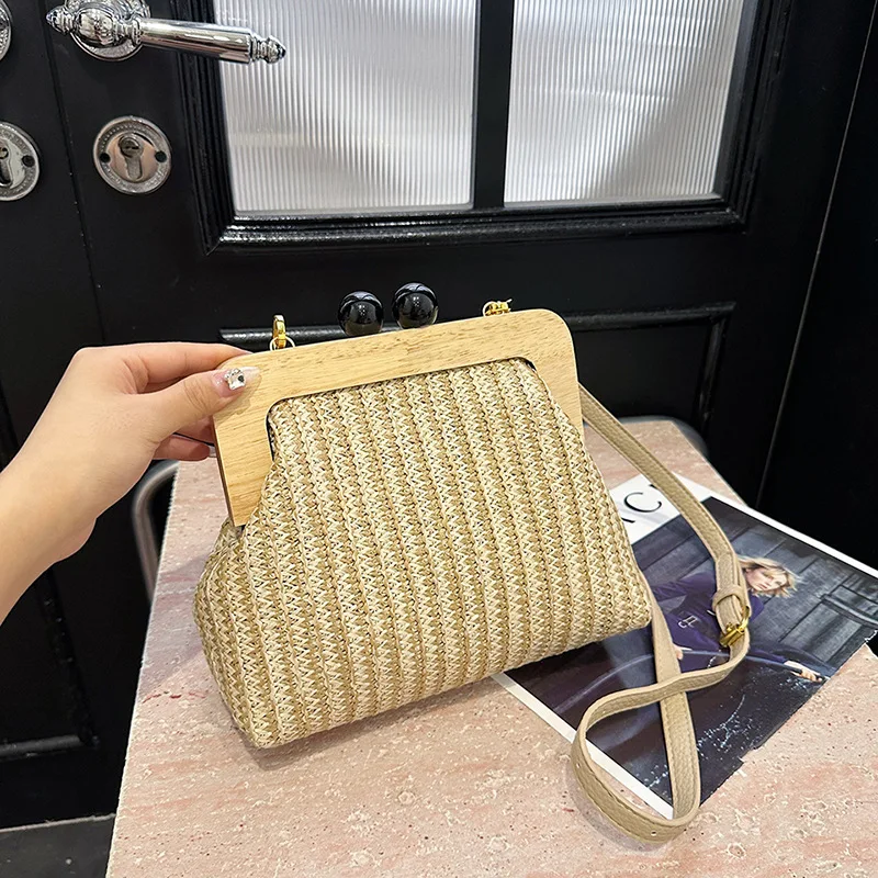 Colorful Striped Straw Clucth Bag for Women Wooden Clip Shell Shoulder Crossbody Bags Casual Weave Summer Beach Bag
