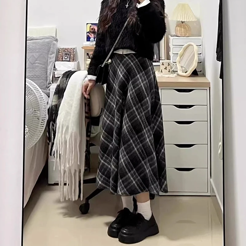 Fashionable High Waist Casual Loose Plaid Autumn And Winter Skirt For Women