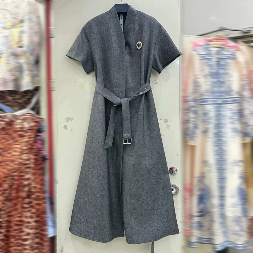 

European, American and Australian niche new short-sleeved dark gray collar belt brooch slim long dress-GZXX351