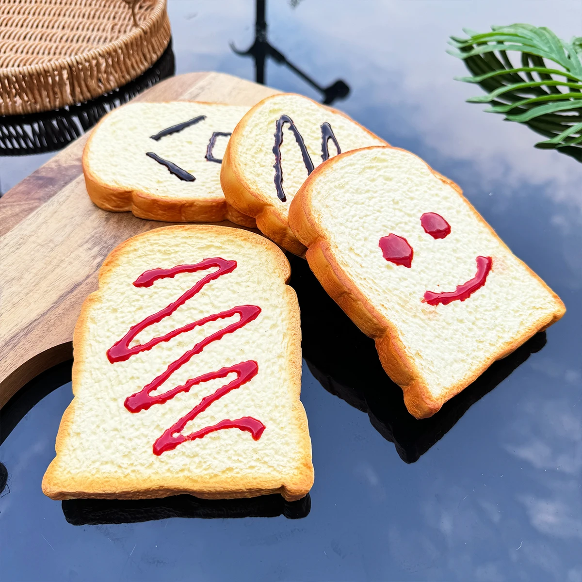 Realistisches gefälschtes gefülltes Toastmodell – lebensechtes Sandwichbrot mit Füllungen für Lebensmittelfotografie, Ausstellung und TikTok-Videos – Detail 7