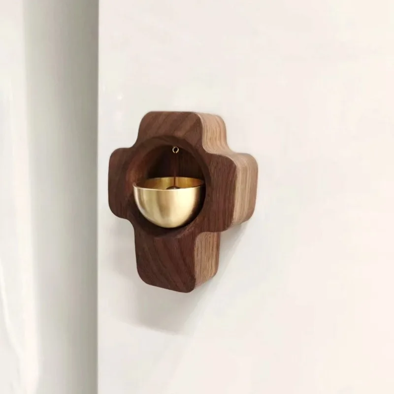 Walnut doorbell, dopamine ringtone wind chime pendant, home decoration, vintage door decoration, housewarming gift