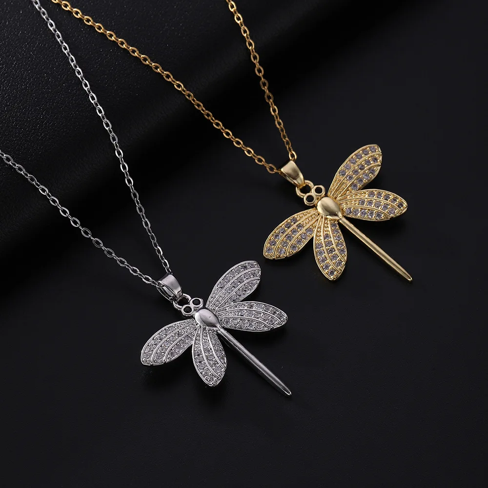 New Sparkling Diamond Butterfly Double Layer Necklace with Minimalist Design, Popular Alloy Women's Clavicle Necklace