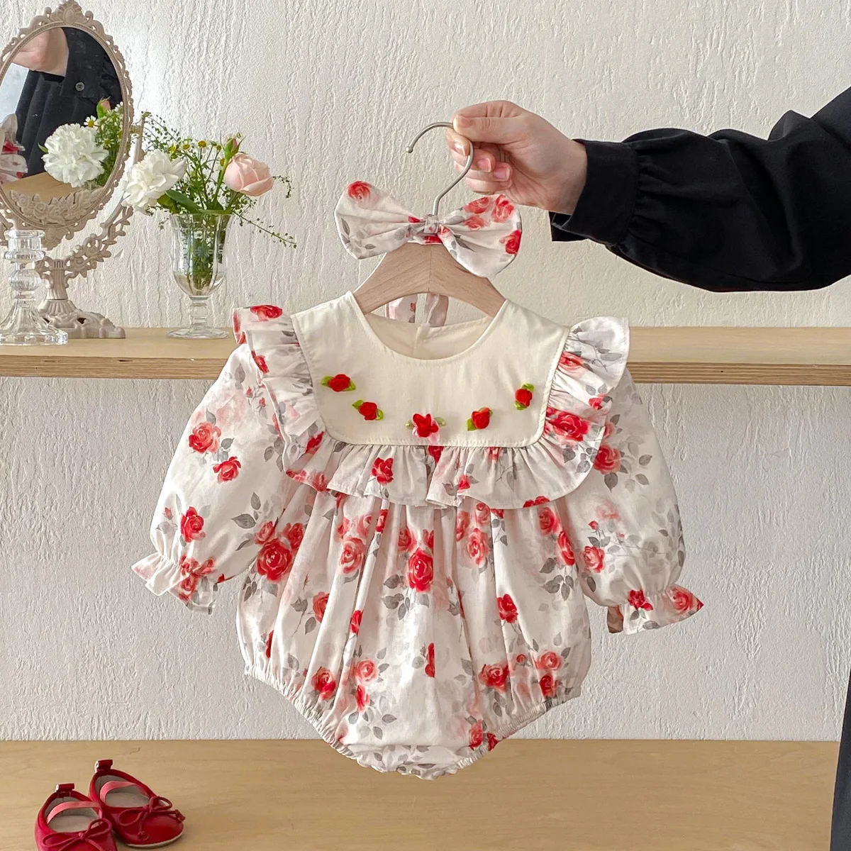 

Детские комбинезоны UNITIM для девочек, цветочные боди для малышек, весенние комбинезоны с пышными рукавами для новорожденных девочек, цельные комбинезоны для младенцев