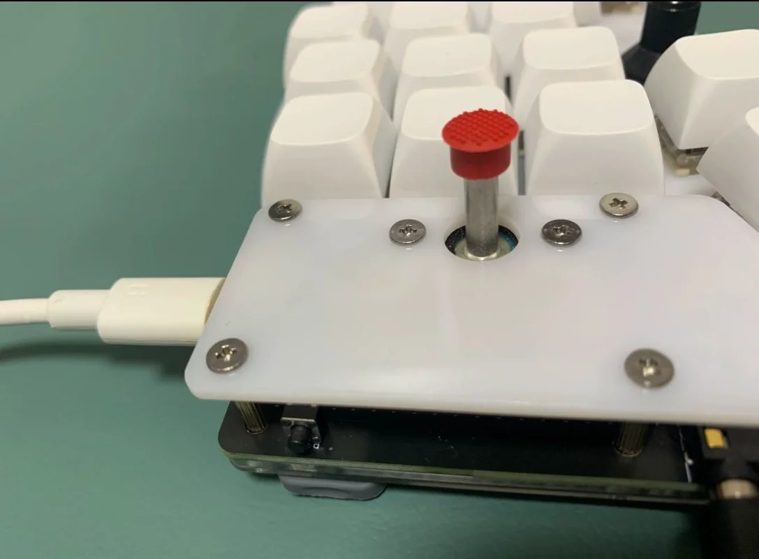 Teclado mecánico Little Red Dot, teclado dividido con cable personalizado RGB, intercambiable en caliente, teclados ergonómicos para juegos VAIL con pantalla Led