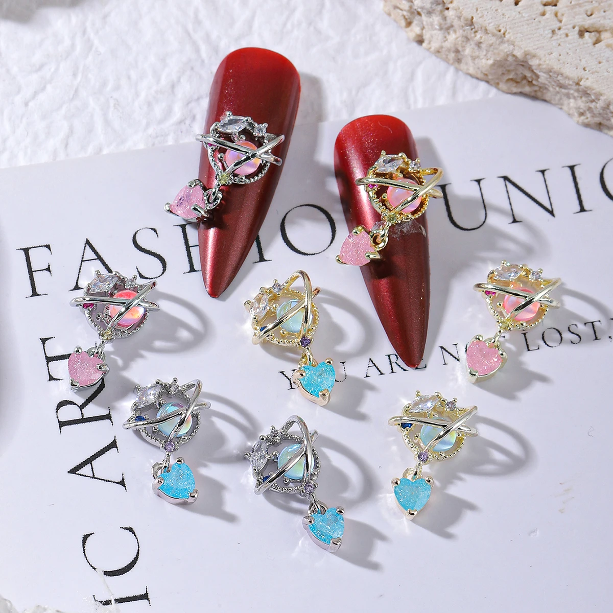 Micro embutidos zircão ornamentos, oco fora planeta pingente, luxo leve, Ins vento, diamante de metal, 4pcs