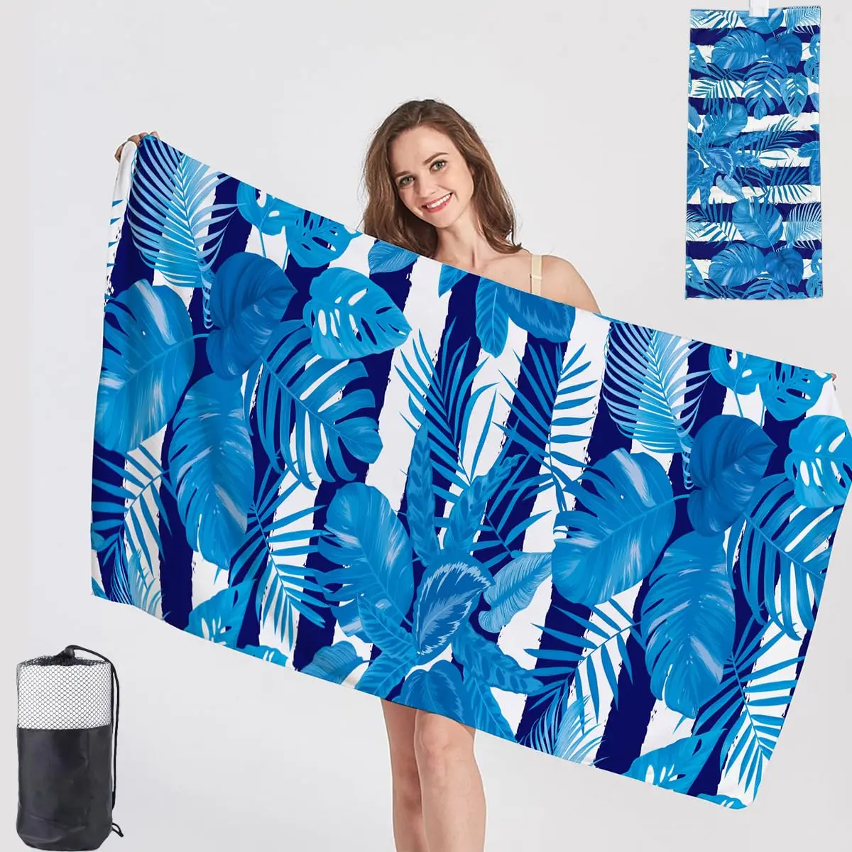 

Пляжное полотенце с синими полосками и принтом тропической монстеры, с сумкой для хранения, очень большое, быстросохнущее, из микрофибры, без песка, для бассейна и путешествий, моющееся