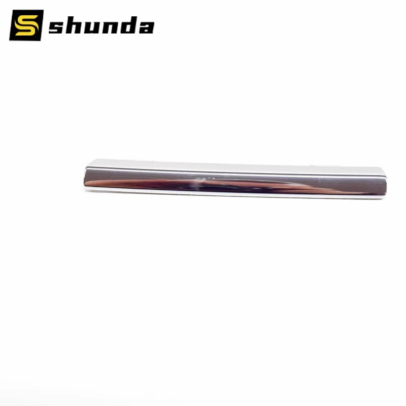 

A2228880100 2228880100 Decoration on the left side of the radiator grille For W222 2013-2020