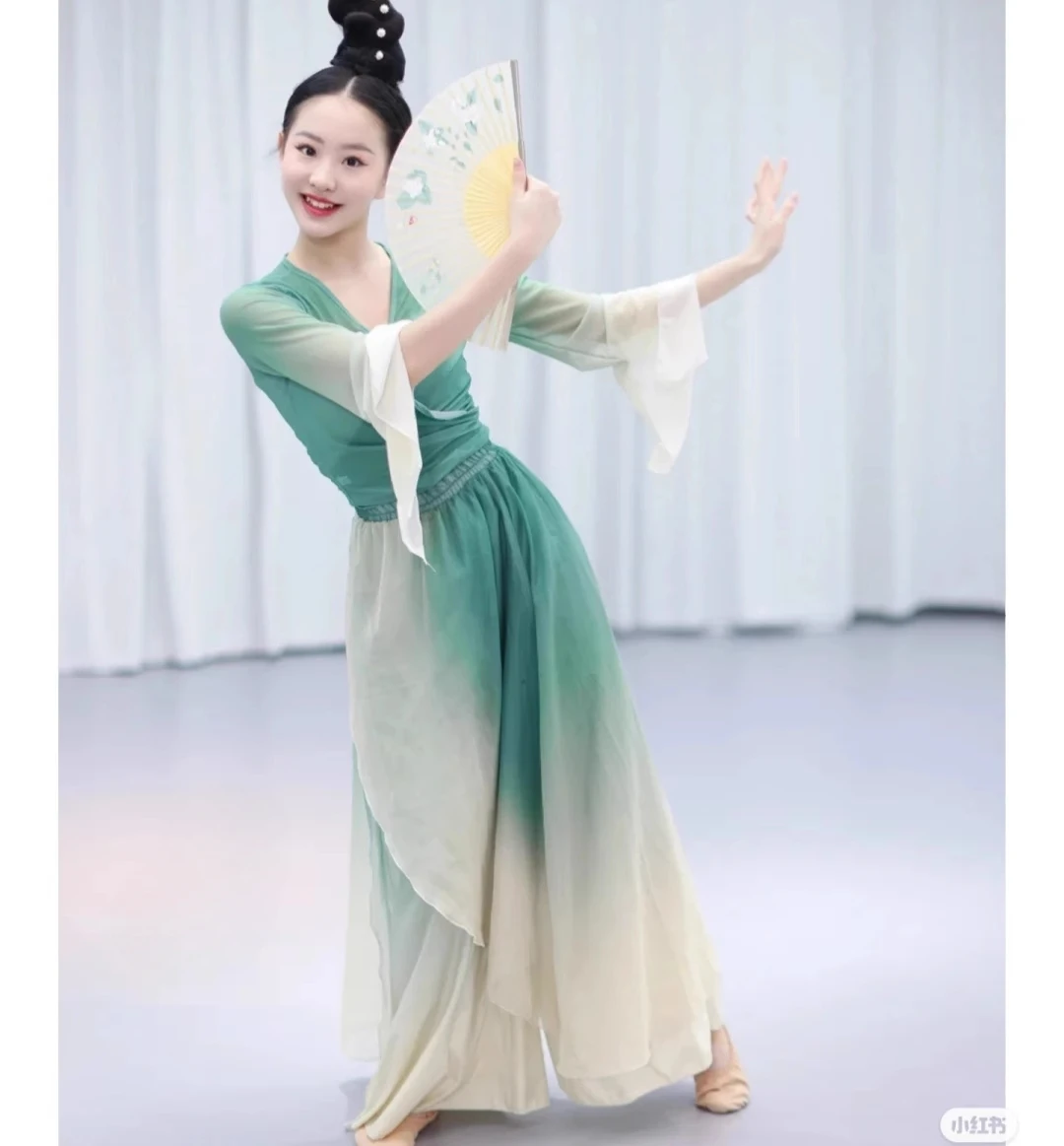 Classical Dance Dress Long Gauze Clothes Chinese Classic Dance Performance Costumes Women's Performance Training Clothes