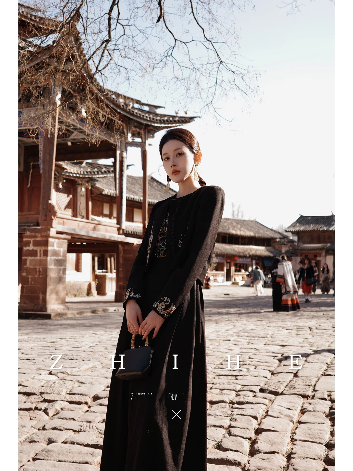 

New Chinese Sle Embroidered Heavy Work Cotton Texture Jaet Vest Skirt Set Women's Faion Spring Summer Outfit