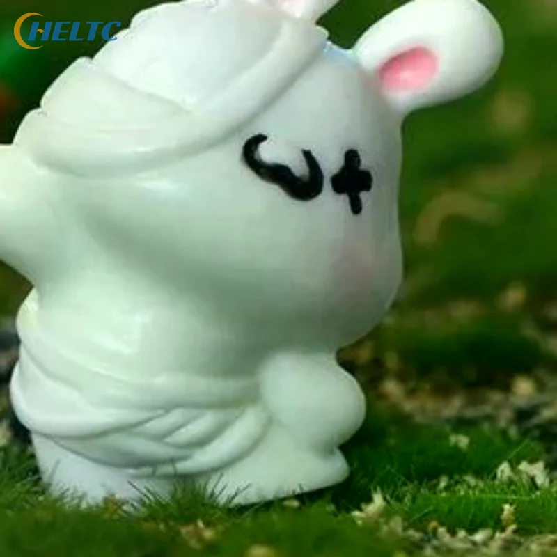 Mini Halloween Cute Resin Figurines Various Cartoon Designs Fine Workmanship For Desktop Party Micro Landscape Decor