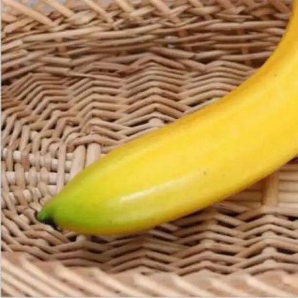 2 Pcs Artificial Bananas Decorative Plastic Fake Fruit Realistic Display Simulated Banana For Wedding Christmas Tree Decor