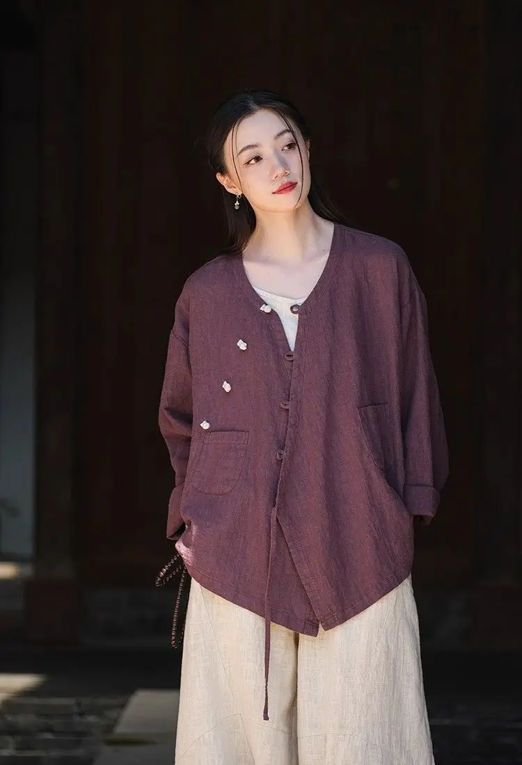 Neue chinesische Damenbekleidung: Locker geschnittenes Retro-Hemd mit schrägem Kragen, literarischer Retro-Cardigan aus Baumwolle und Leinen, Zen-Tea-Jacke – Detail 22