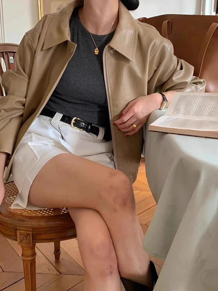 Clothland المرأة خمر بولي Leather سترة جلدية سستة طويلة الأكمام النمط الكلاسيكي الإناث أبلى معاطف عادية سوداء CB170