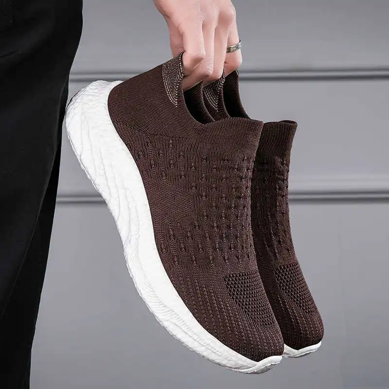 

Platformed In The Forest Flat Sneakers Man Training Red Shoes Men Boots For Demi-season Sport Fashion-man Character