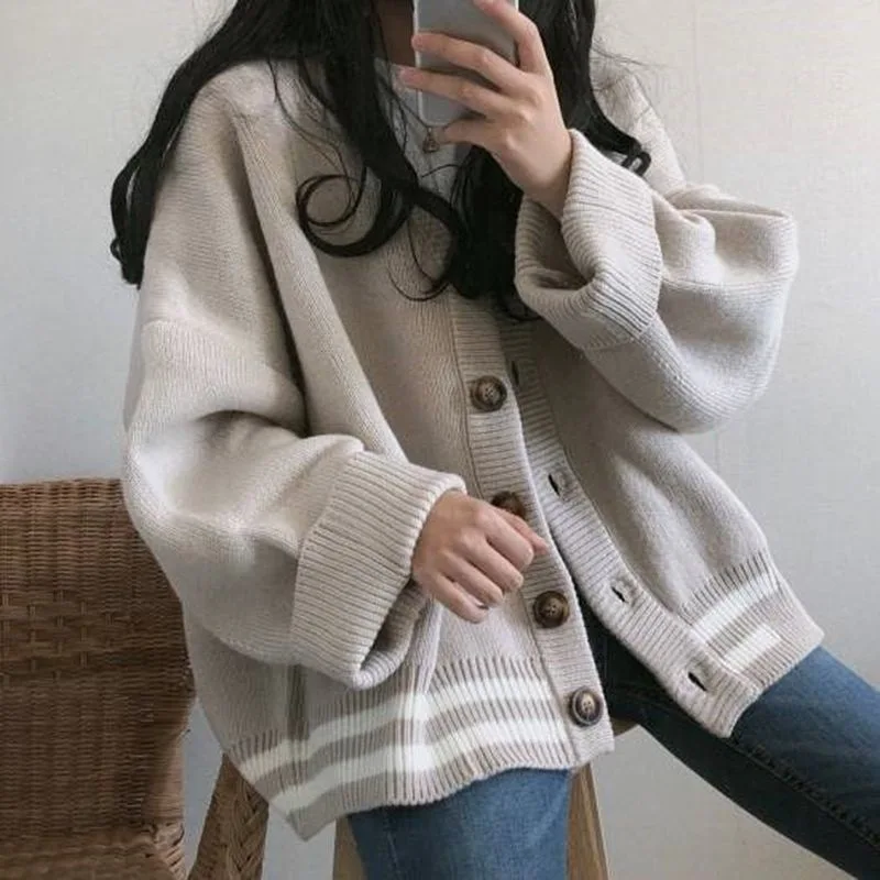 

winter Korean Loose V-neck Thick Knit Cardigan Jacket Autumn College Style Long Sleeved Sweater Casual Button Long Cardigan