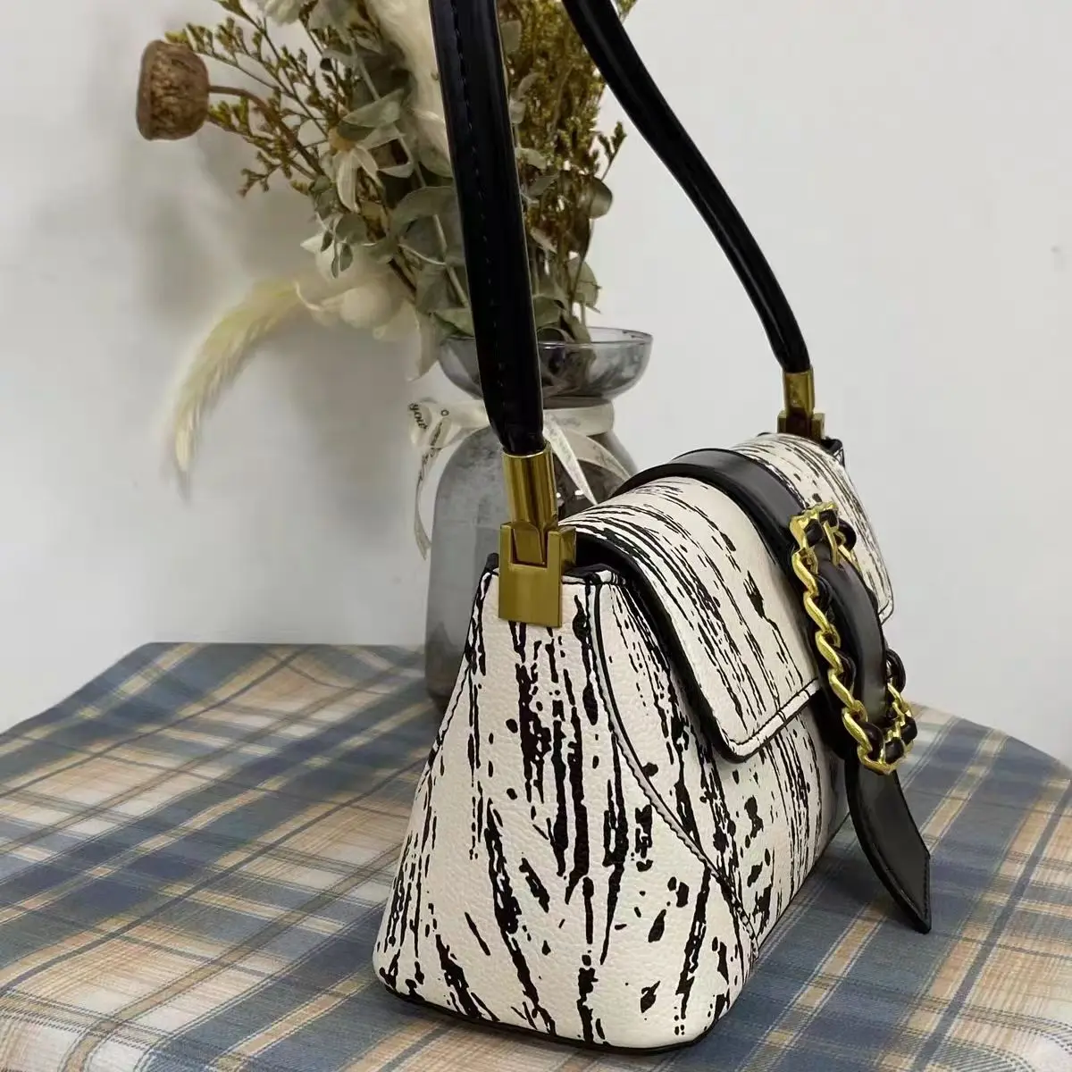 حقيبة نسائية مطبوعة عصرية لعام 2025، سوار جميل ومتعدد الاستخدامات، كتف واحد، أنيقة وغير رسمية