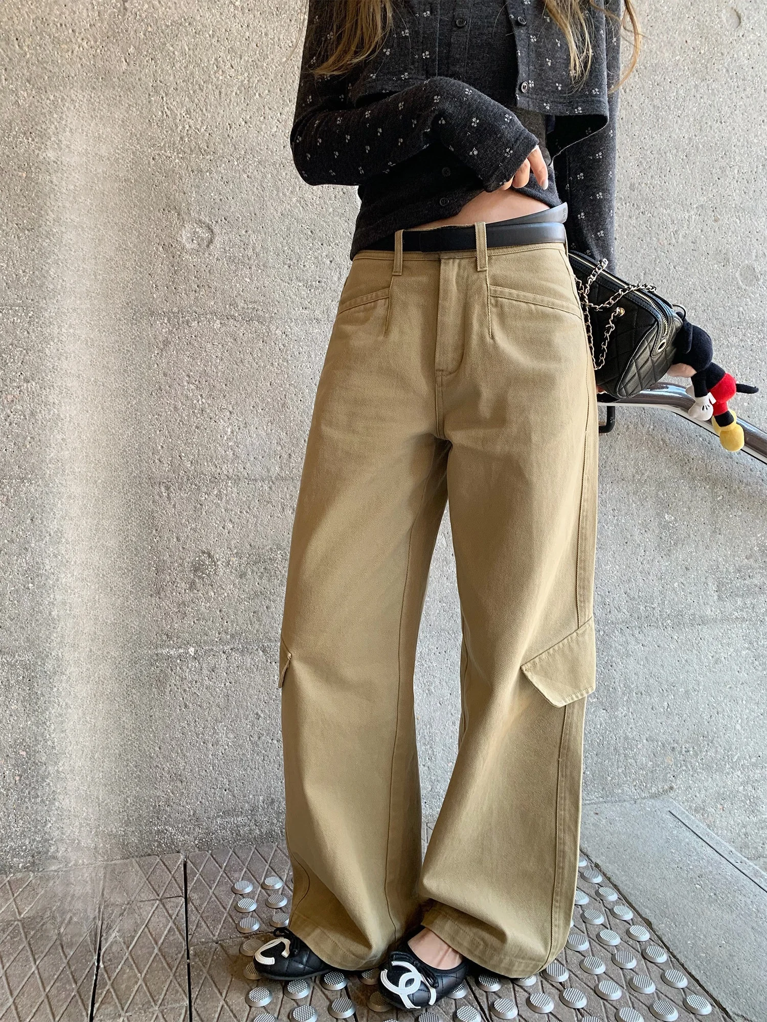 

Женские джинсы-карго цвета хаки с прямыми широкими штанинами, весна 2026, для повседневной носки, с застежкой-молнией на талии, свободный крой