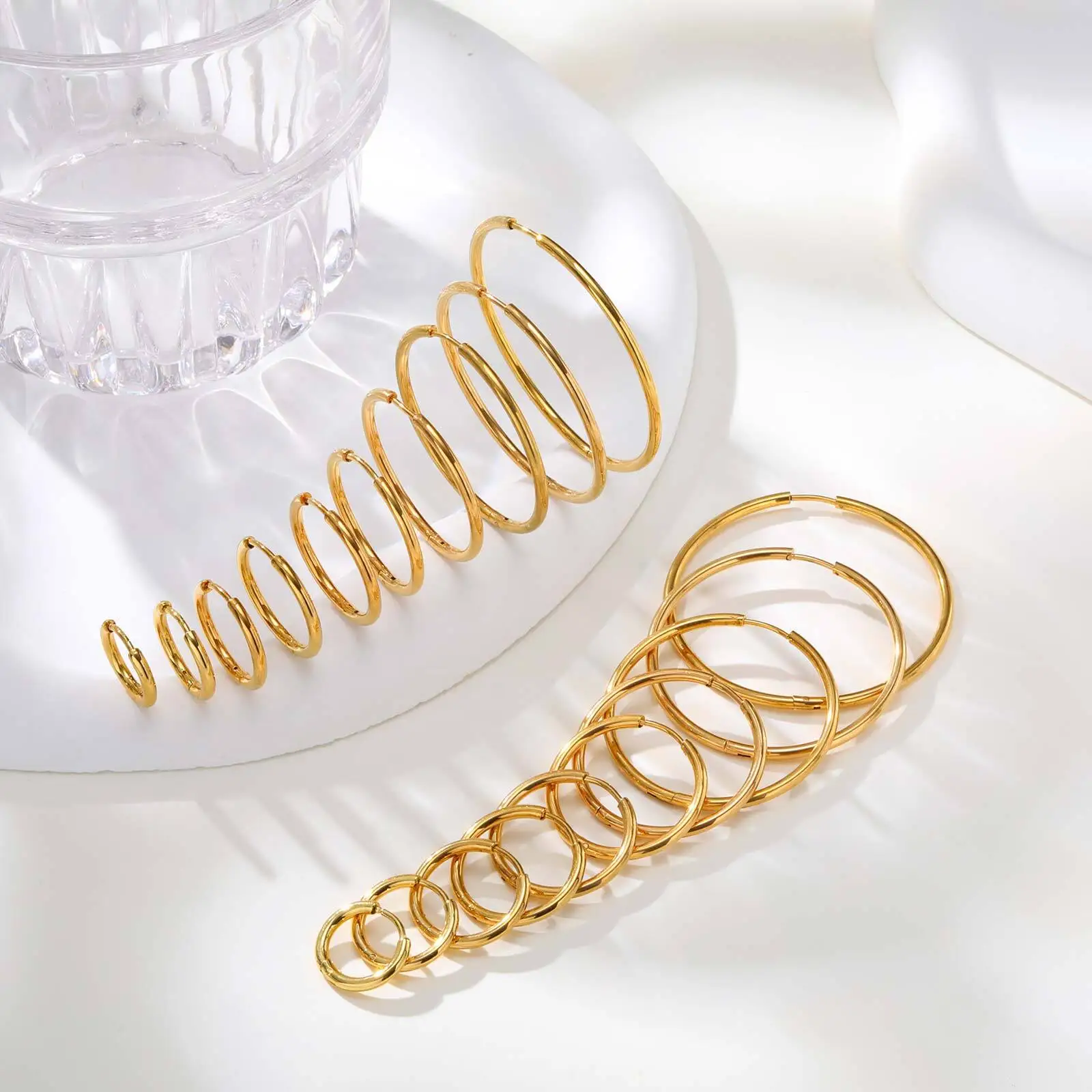 

Stainles Steel Hoop Earrings Minimalist Round Circle Huggie Hoops For Women, 14/16/18/22/30/35/40/45mm Hypoallergenic Jewelry