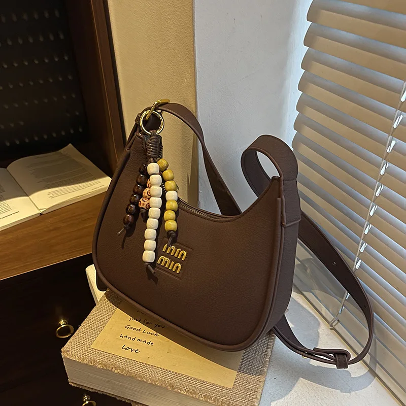 

2025 Autumn Women's Matte Texture Shoulder Bag Vintage Retro Underarm Purse Elegant Crossbody Bag for Daily Luxury
