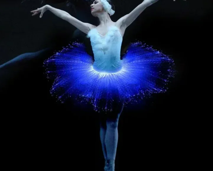 

LED Skirt Classic Ballet RGBTutu Adult White Swan Growing Lake Pancake Ballerina LED Dance Costume Ballet Dress Women USB Chargi