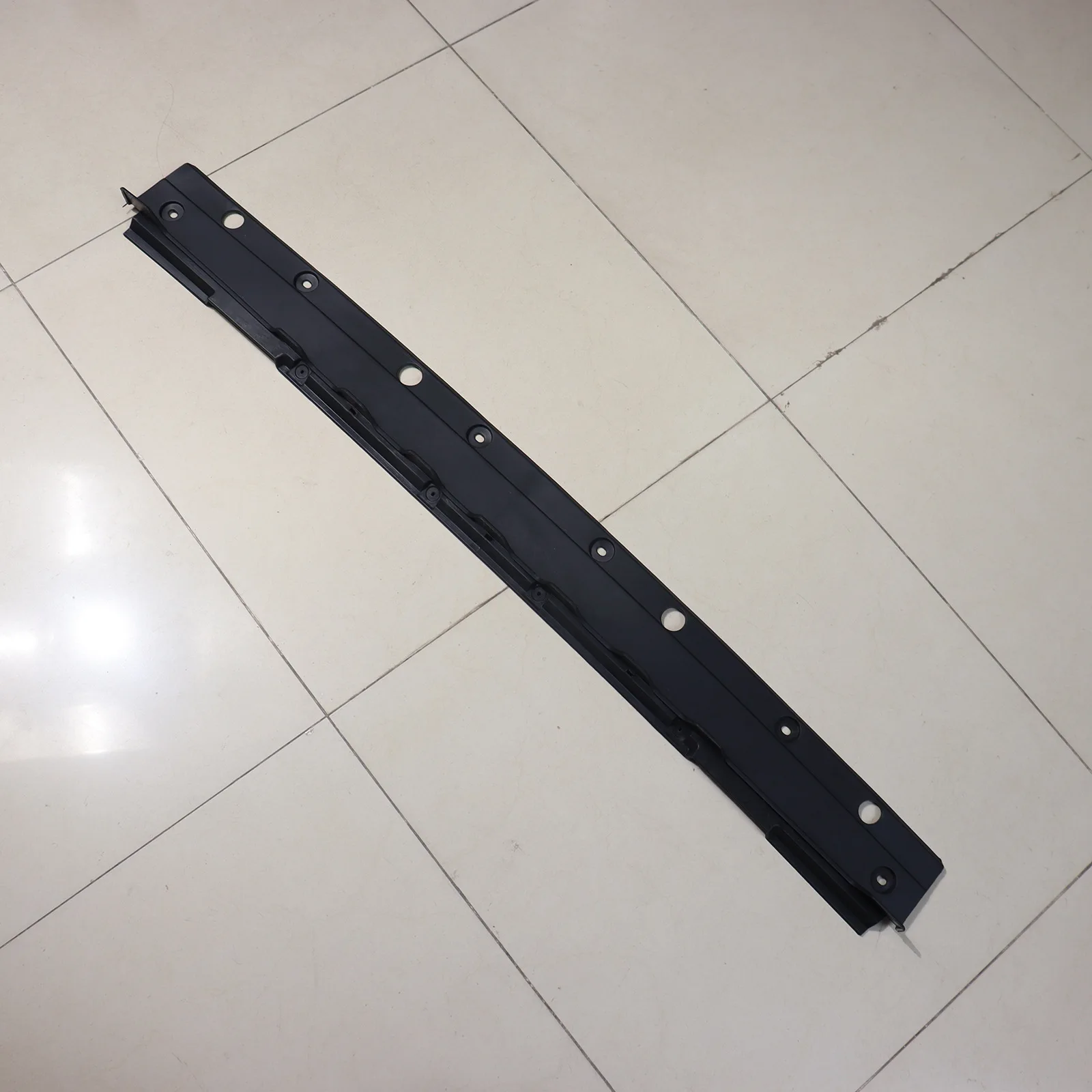 Penutup Trailer Coupler, Bumper Depan, Penutup Trailer Penutup Trailer LR117512 Tersedia