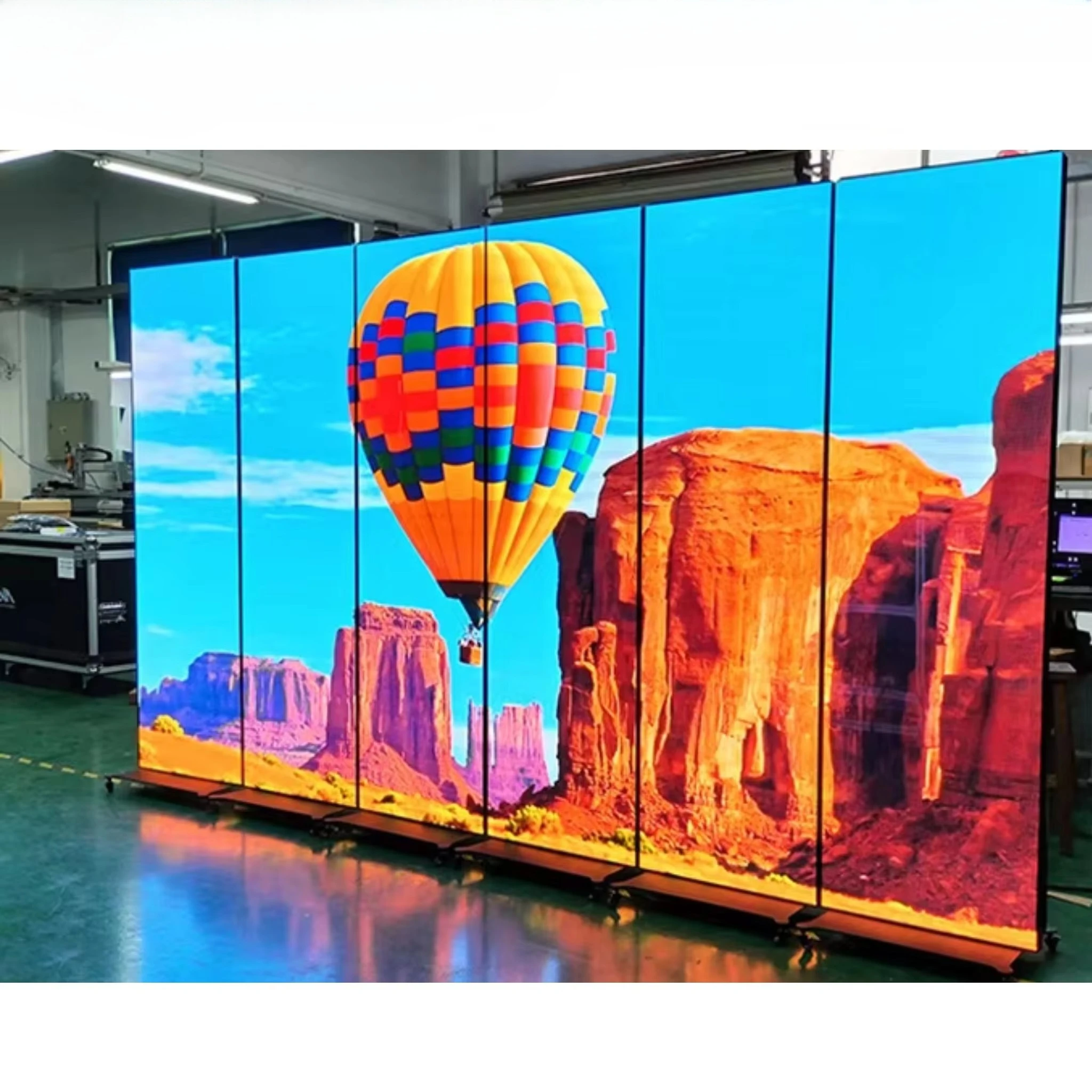 Hoogteverstelbare draagbare indoor LED poster WIFI USB-besturing staande LED posterdisplay 1920x640mm draagbaar LED posterscherm