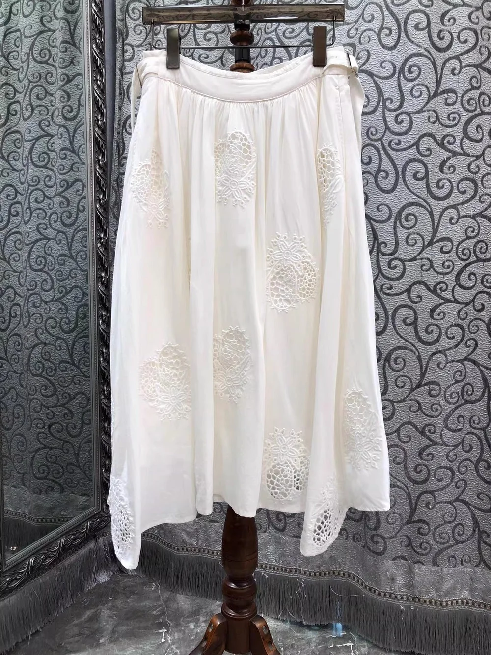 2026 Spring Fashion Long Skirt High Quality Women Crochet Lace Embroidery Pocket Patchwork Casual Party A-Line Vintage Skirts