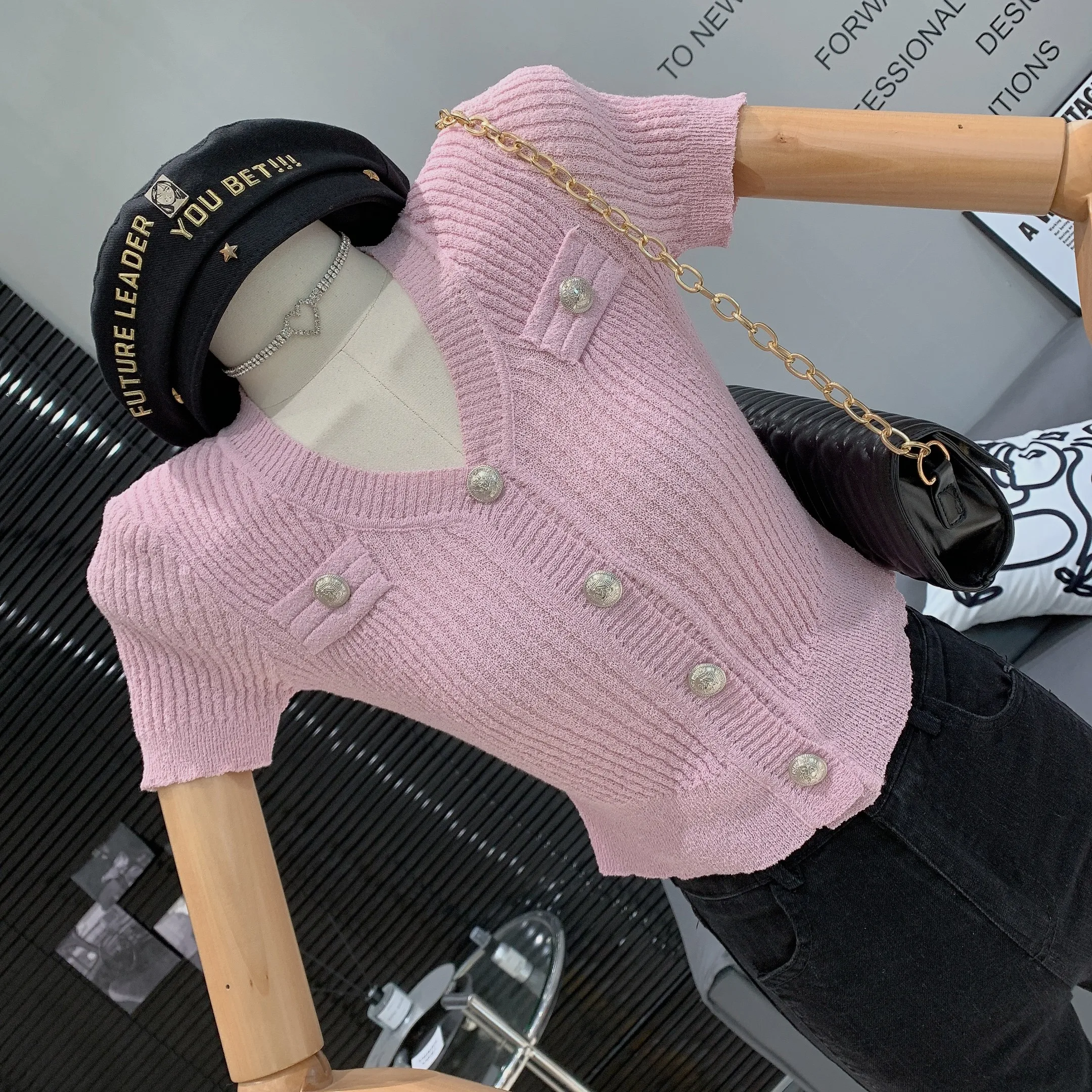 2024 Summer New Vintage Sweet Cute V-Neck Temperament  Shoulder Pads Stretch Short Cection Knitted Cardigan Top trendy t shirt