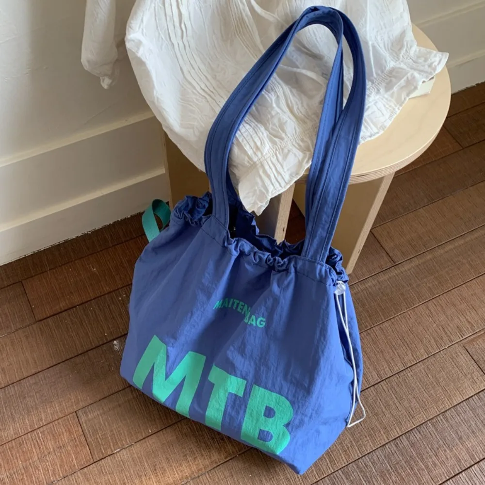bolsas-de-ombro-coreanas-de-cor-solida-com-cordao-bolsas-de-nylon-de-grande-capacidade-bolsas-de-compras-leves-para-o-verao