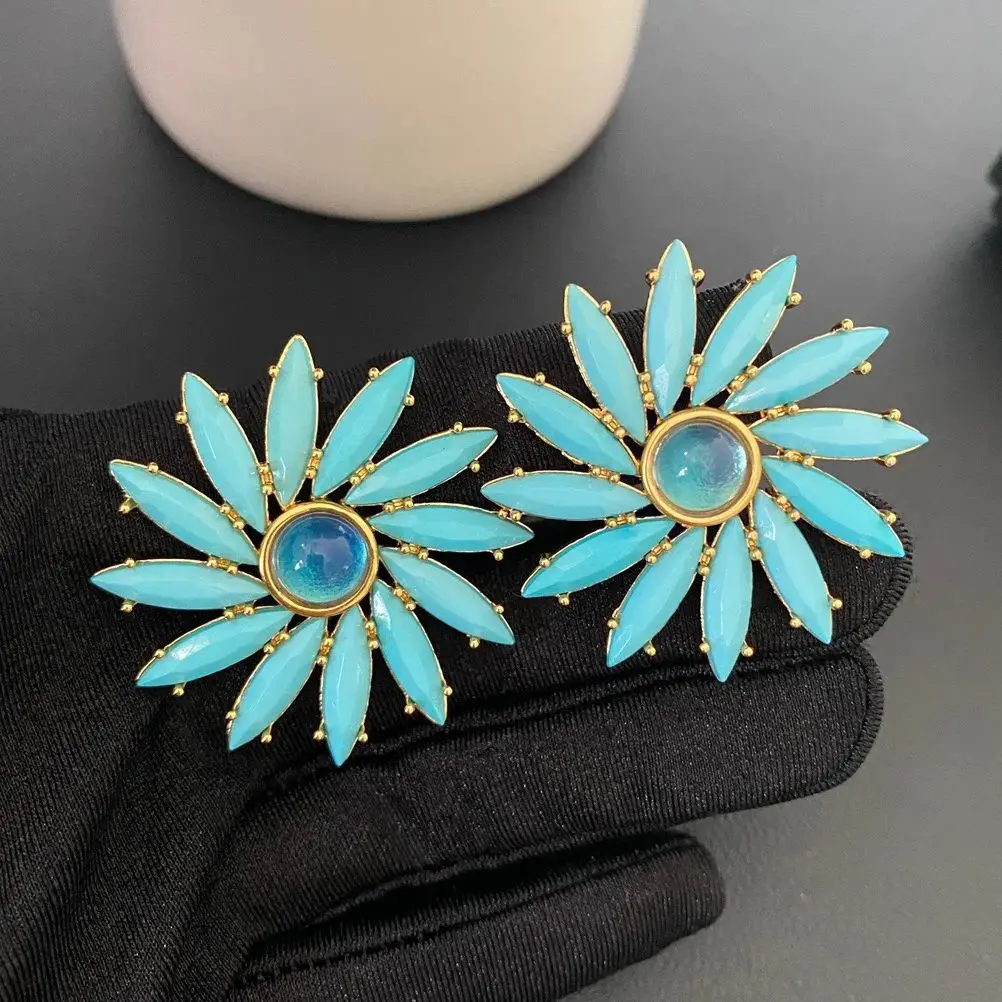 

Earrings Fashion Temperament Light Luxury Retro Blue Flower Ear Clip Aretes De Mujer Pendientes Oreille Orecchini Clip De Oreja