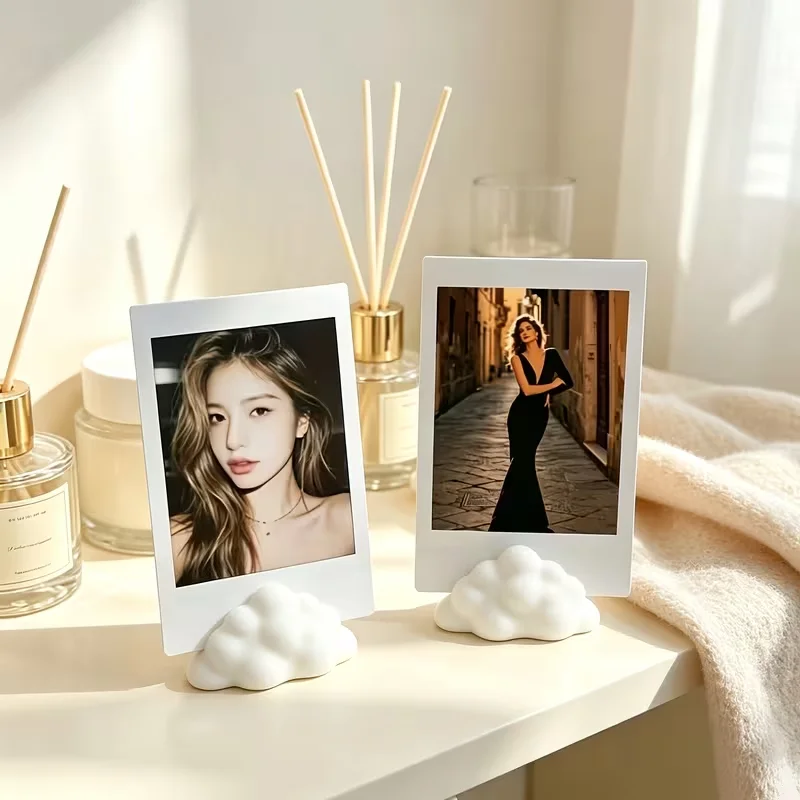 Set of 2 Cute 3D Cloud Photo Stands Minimalist Compact Display Stand with Non-Slip Stable Base for Home Decor