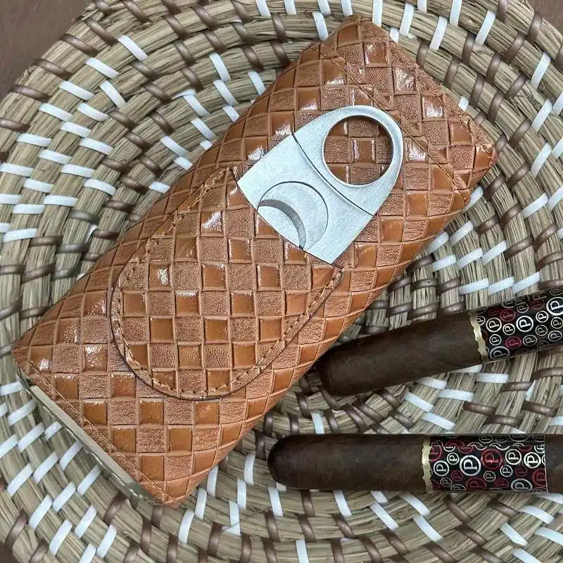 

Portable Durable Leather Case Holder 3 Cigar Case Tube Travel Brown Cigar Cedar Humidor With Cigar Cutter 180