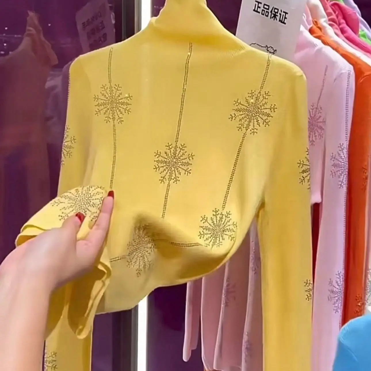 

Hot Drill Snowflake Turtleneck Knitted Sweater 2025 Women Autumn Winter Bling Sweater Female Soft Blouse Jumpers Bottom Shirt